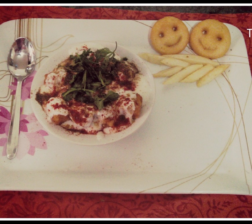 Dahi-Vada-with-McCain-Chilli-Potato-Bites