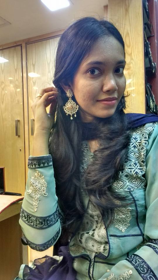 anshika-jewellery-champagne-chandbali